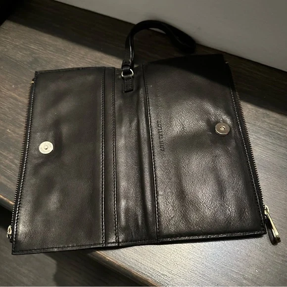 Ann Taylor Leopard Print Wristlet Clutch - Picture 2 of 3